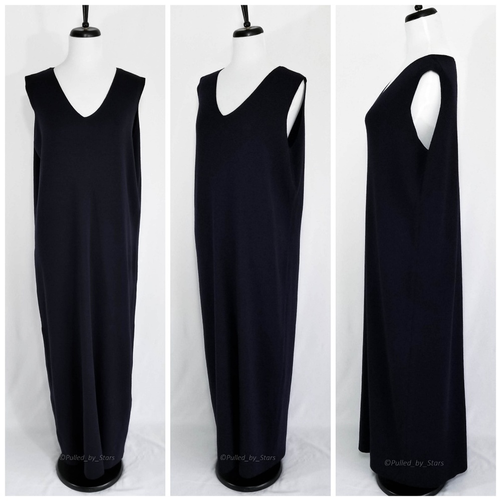 EILEEN FISHER • Midnight Blue Wool Shift Dress